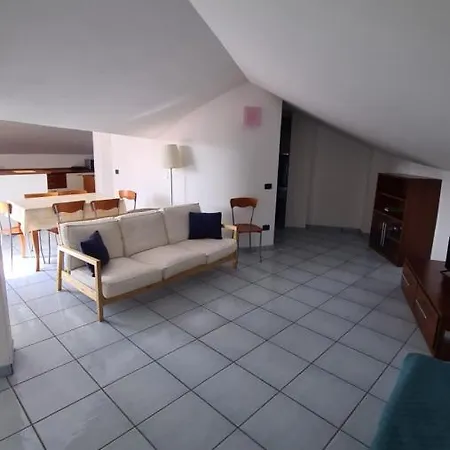 Mansarda Apartment *